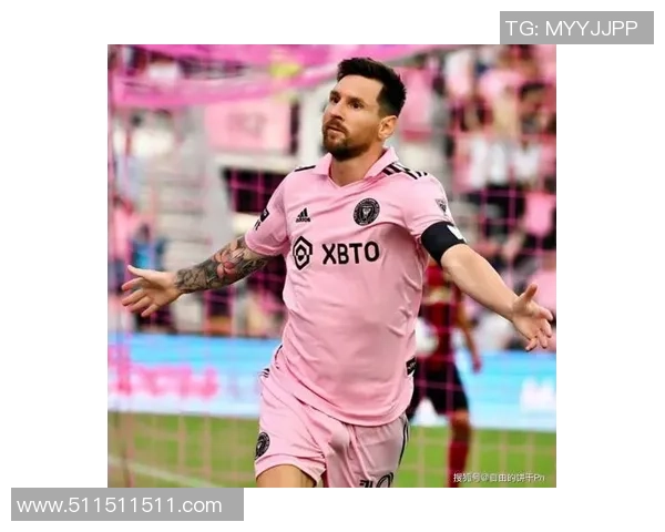 足球明星隐身街头巧妙伪装路人被认出瞬间爆笑场面曝光